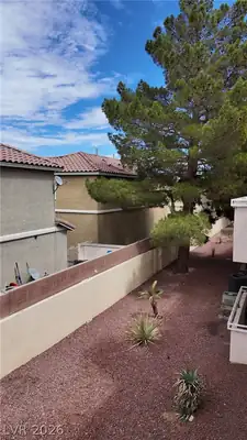 1900 North Torrey Pines Drive 212, Las Vegas, NV 89108 Yard