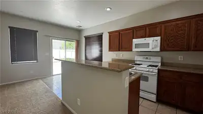 10923 Scotch Rose Street, Henderson, NV 89052 Kitchen
