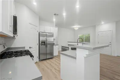 1555 Ward Frontier Lane, Henderson, NV 89002 Kitchen