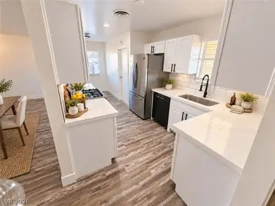 5306 Koa Avenue, Las Vegas, NV 89122 Kitchen