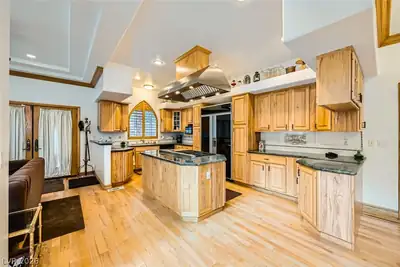 4458 Yellow Pine Avenue, Mount Charleston, NV 89124 Kitchen