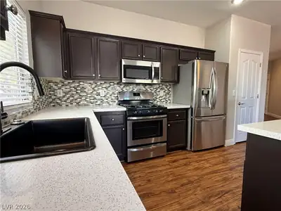 5934 Terra Grande Avenue, Las Vegas, NV 89122 Kitchen