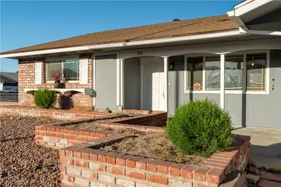 801 Sanford Court, Las Vegas, NV 89107 Front of Structure