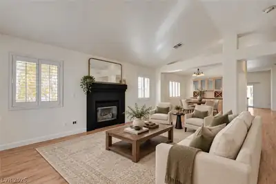 4925 Cedar Lawn Way, Las Vegas, NV 89130 Living Room