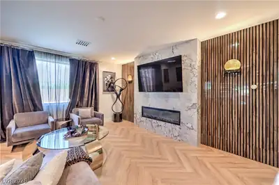 10470 Dove Meadow Way, Las Vegas, NV 89135 Living Room