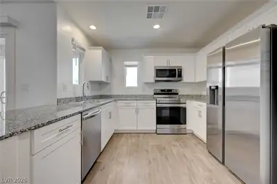 6819 Dark Gunmetal Court, North Las Vegas, NV 89086 Kitchen