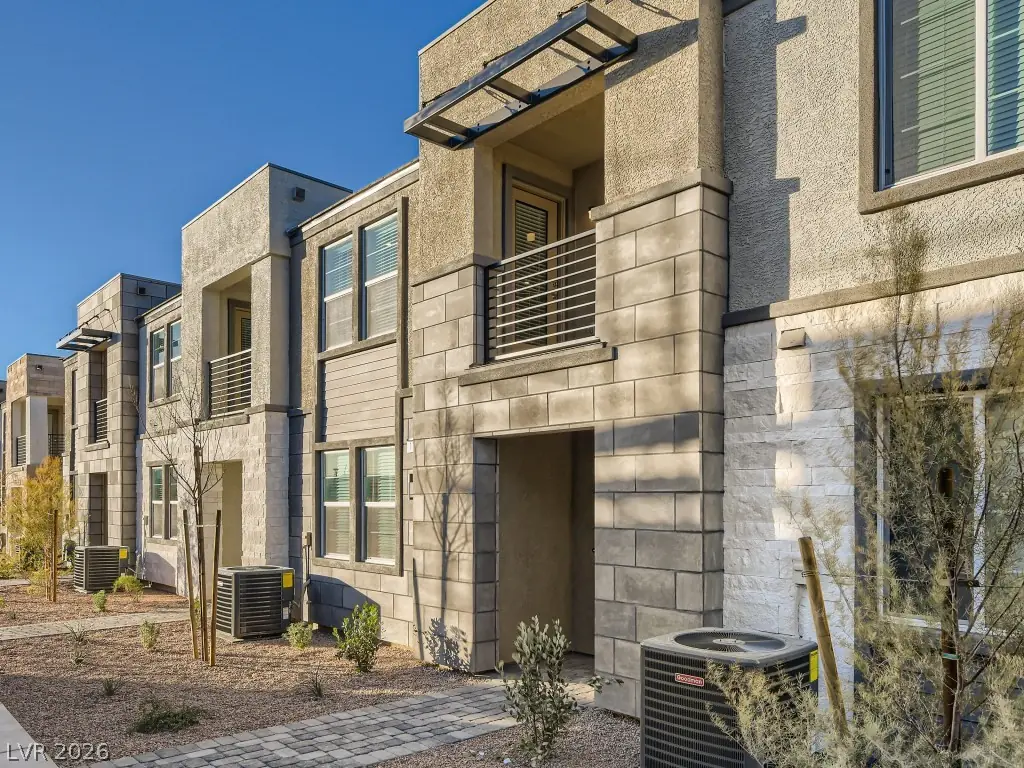 1104 Heliodor Avenue, Henderson, NV 89011
