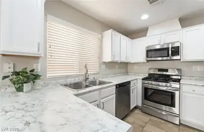 7954 Carmel Heights Avenue, Las Vegas, NV 89178 Kitchen