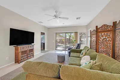 6097 Falconer Avenue, Las Vegas, NV 89122 