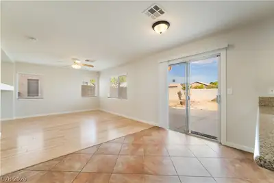 658 Emerald City Avenue, Las Vegas, NV 89183 Dining Area