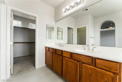 11769 San Rosarita Court, Las Vegas, NV 89138 Primary Bathroom