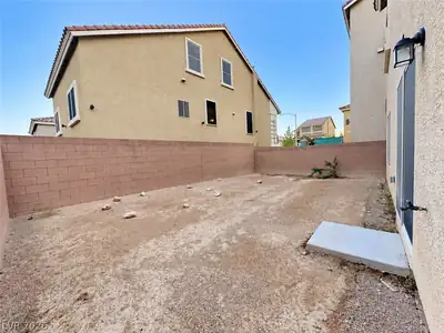 9822 Lone Canary Court, Las Vegas, NV 89141 Yard