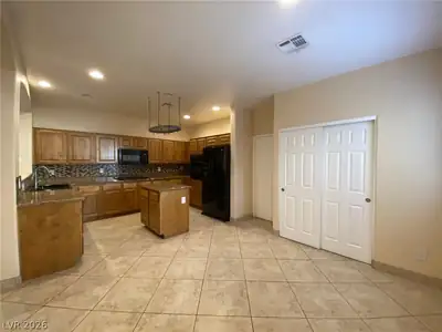 8683 Blakely Court, Las Vegas, NV 89148 Kitchen