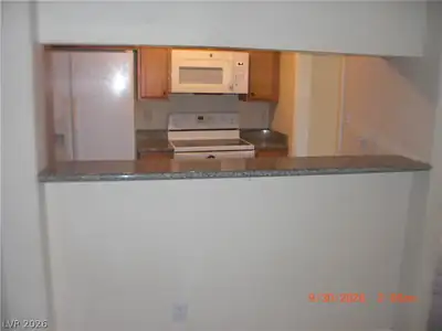 769 Oakmont Avenue 406, Las Vegas, NV 89109 Kitchen