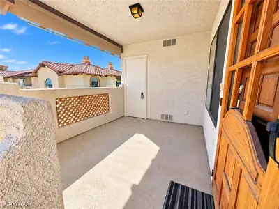 1417 Santa Margarita Street G, Las Vegas, NV 89146 Entry