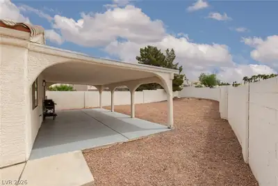352 Lander Drive, Henderson, NV 89074 Patio