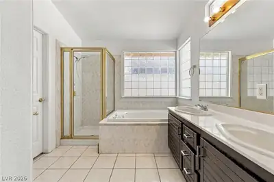 9116 Dove River Road, Las Vegas, NV 89134 Primary Bathroom