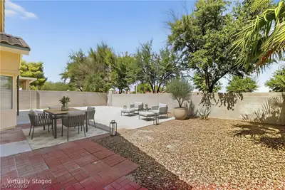 9116 Dove River Road, Las Vegas, NV 89134 Yard