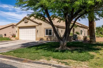 1255 Country Club, Laughlin, NV 89029 Front of Structure