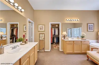 1720 Silent Sunset Avenue, North Las Vegas, NV 89084 Primary Bathroom