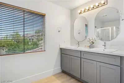 537 Lacabana Beach Drive, Las Vegas, NV 89138 Primary Bathroom