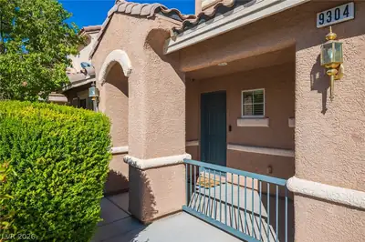 9304 Buttercup Court, Las Vegas, NV 89149 Entry
