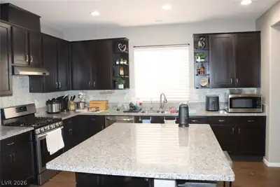 1517 Eagles Pass Avenue, North Las Vegas, NV 89084 Kitchen