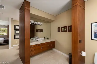58 Meadowhawk Lane, Las Vegas, NV 89135 Primary Bathroom