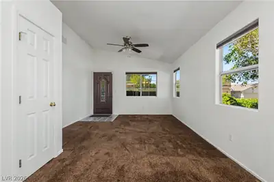9501 Fox Forest Avenue, Las Vegas, NV 89129 Entrance Foyer