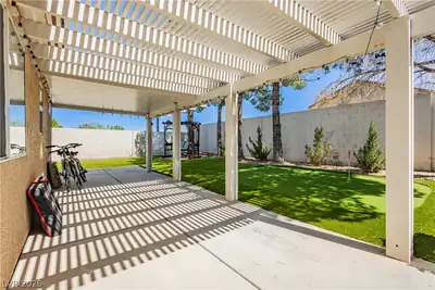 9501 Fox Forest Avenue, Las Vegas, NV 89129 Patio