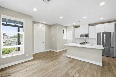 11677 Emerald Lake Avenue, Las Vegas, NV 89138 Kitchen