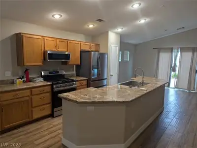 4648 Mountain Tree Street, North Las Vegas, NV 89031 Kitchen
