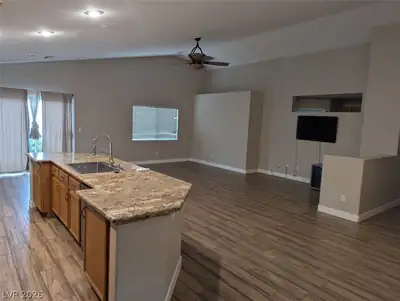 4648 Mountain Tree Street, North Las Vegas, NV 89031 Kitchen