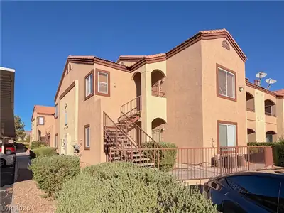 9580 West Reno Avenue 124, Las Vegas