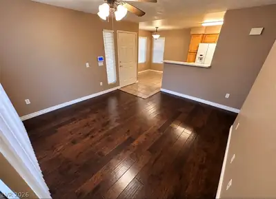 5710 East Tropicana Avenue 1070, Las Vegas, NV 89122 Living Room
