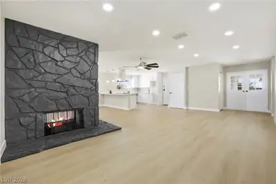 324 Lakehurst Road, Las Vegas