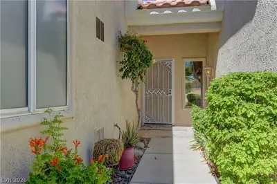 10028 Bundella Drive, Las Vegas, NV 89134 Entry