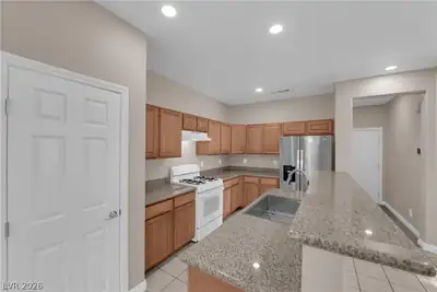 9018 Toast Avenue, Las Vegas, NV 89148 Kitchen