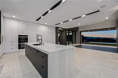 25 Boulderback Drive, Henderson, NV 89012 Kitchen