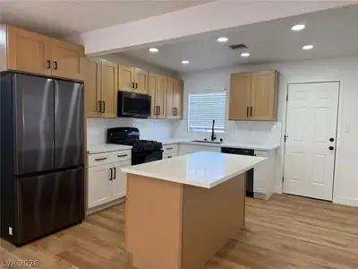 148 Fir Street, Henderson, NV 89015 Kitchen