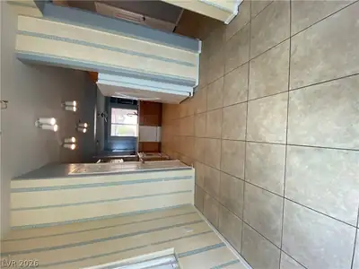 7242 Platinum Creek Street, Las Vegas, NV 89131 