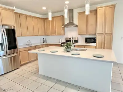 142 Antimony Avenue, Las Vegas, NV 89183 