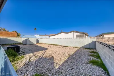 3038 La Barca Lane, Las Vegas, NV 89122 Yard