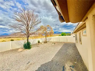 5908 East Badlands Lane, Pahrump, NV 89061 Yard
