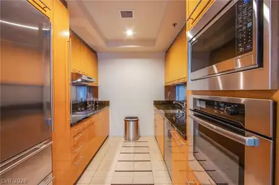 2700 Las Vegas Boulevard 1504, Las Vegas, NV 89109 Kitchen