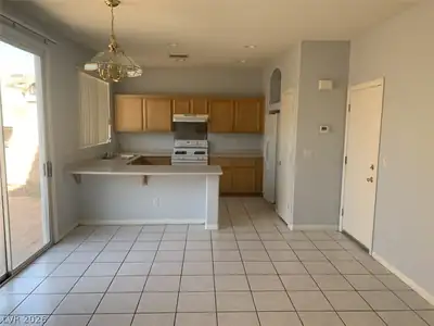 3237 CROWN COVE Court, Las Vegas, NV 89117 Kitchen