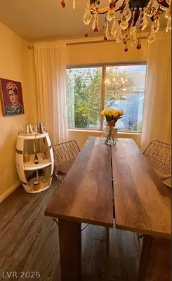 8433 Pacific Fountain Avenue, Las Vegas, NV 89117 Dining Area