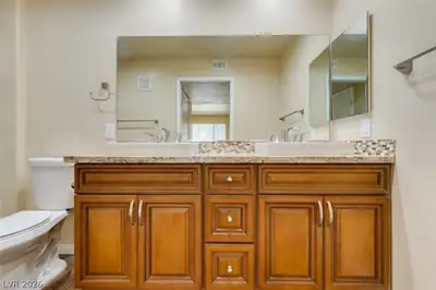 5710 East Tropicana Avenue 2046, Las Vegas, NV 89122 Bathroom