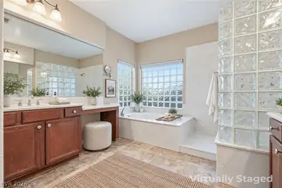 11713 Costa Blanca Avenue, Las Vegas, NV 89138 Primary Bathroom