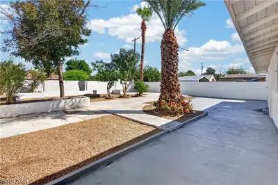 1000 East Owens Avenue, North Las Vegas, NV 89030 Patio